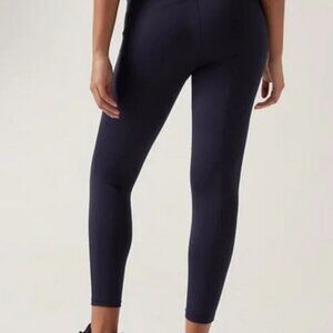 EUC Athleta Ultimate Stash II 7/8 Tight